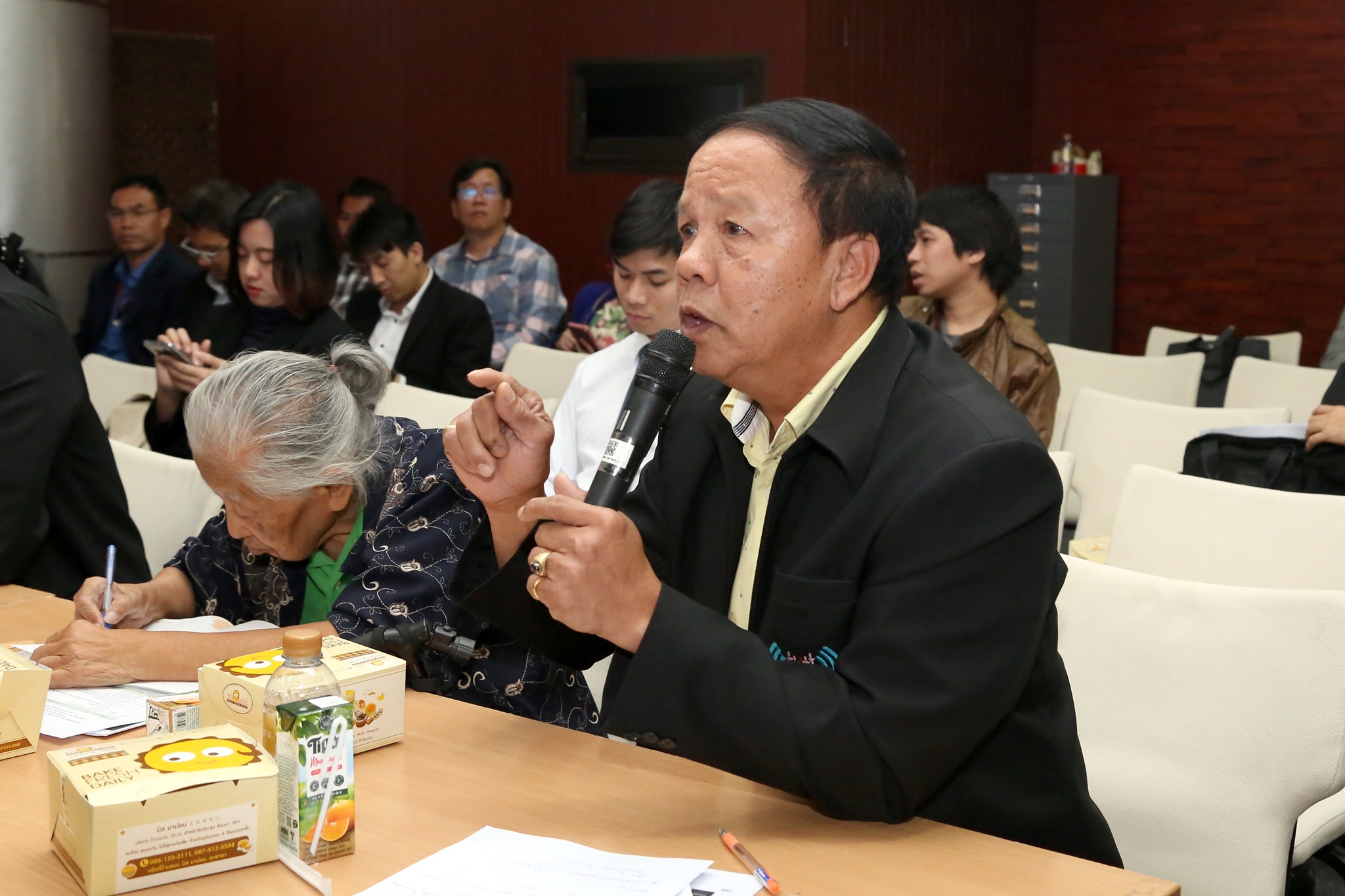 08.jpg