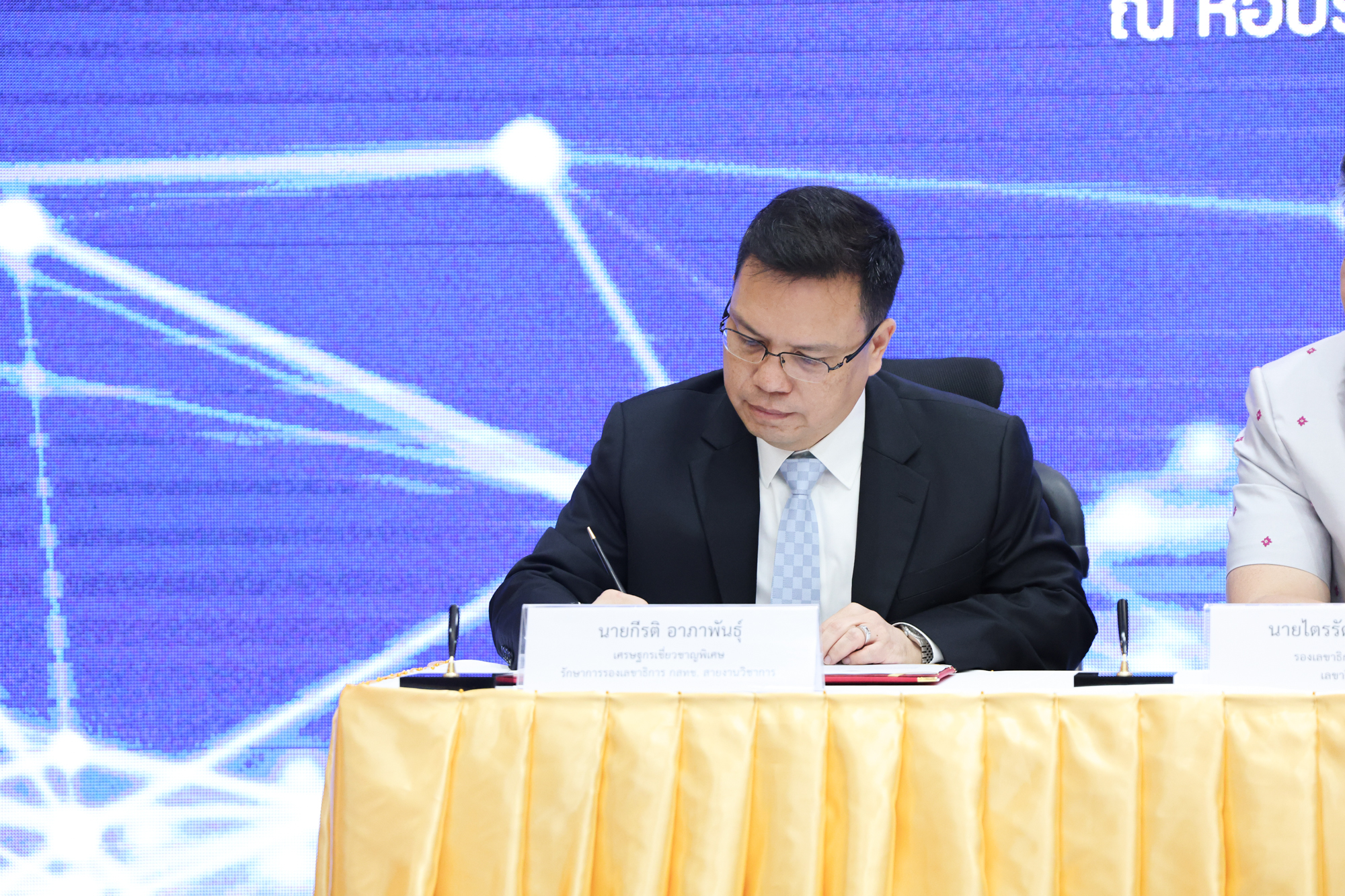 03.jpg