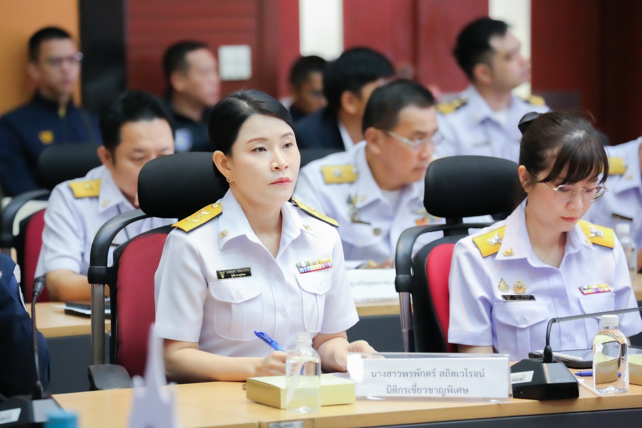 09.jpg