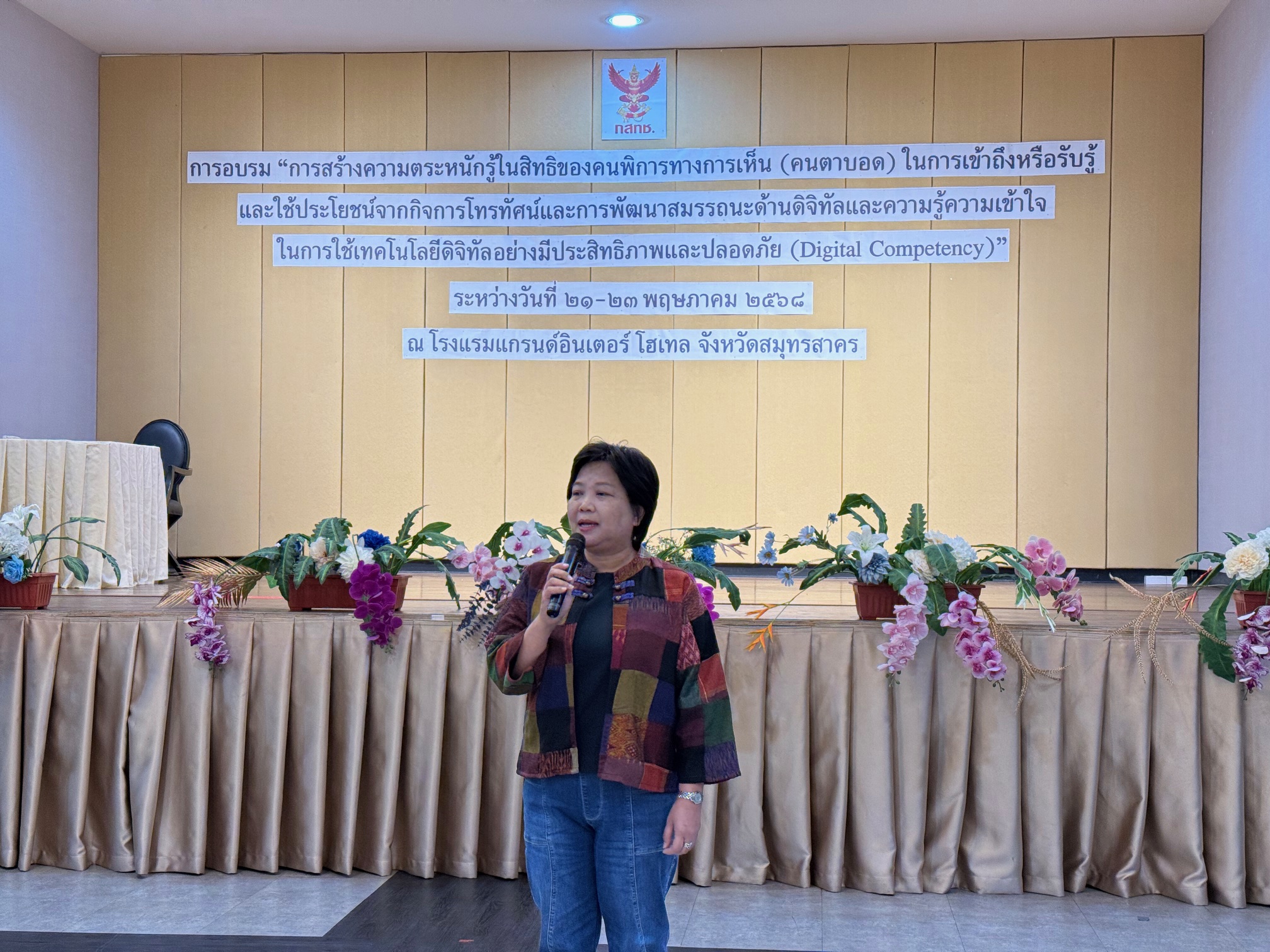 03.jpg