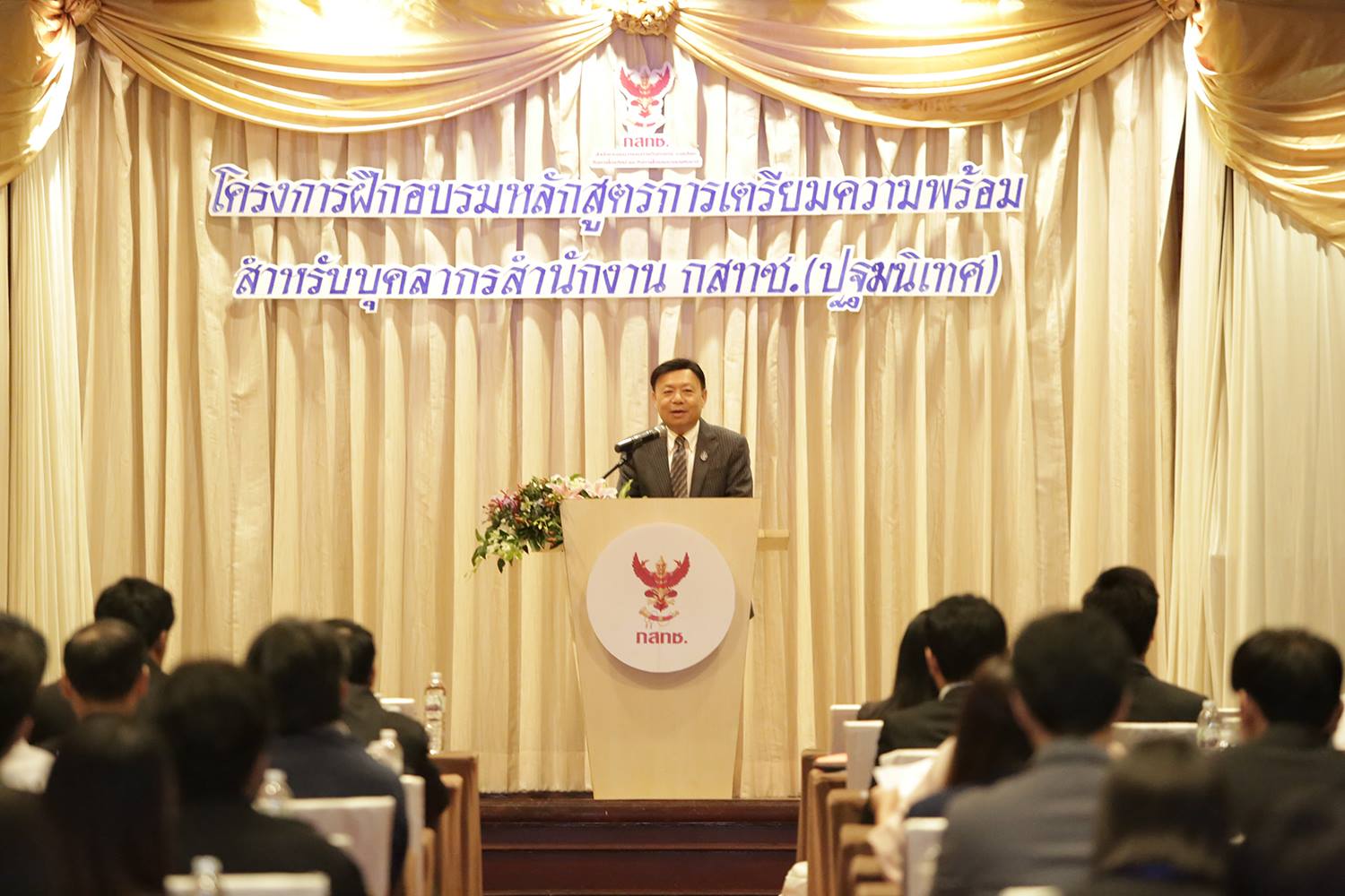 02-(1).jpg